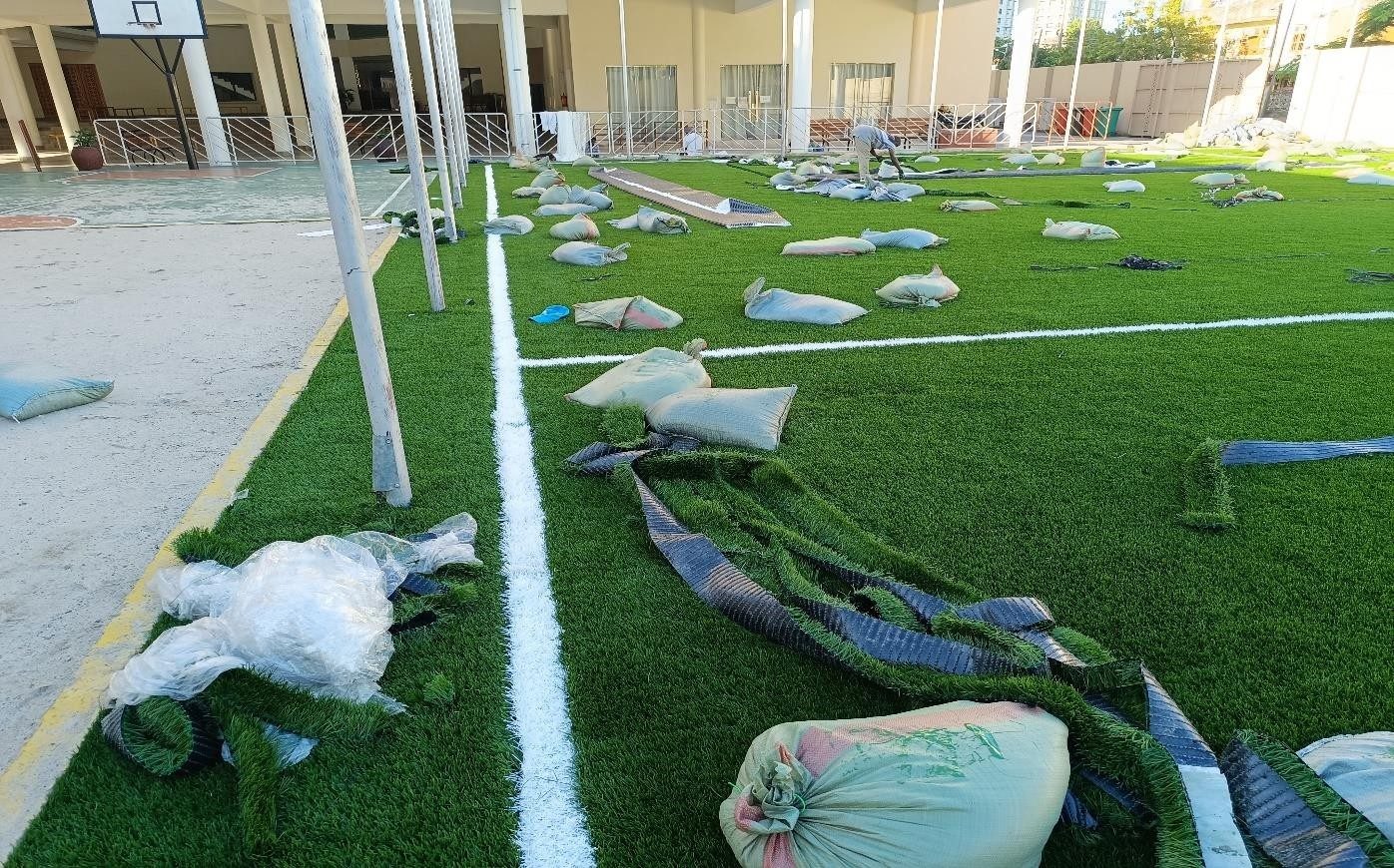 White line inlay worked into artificial turf